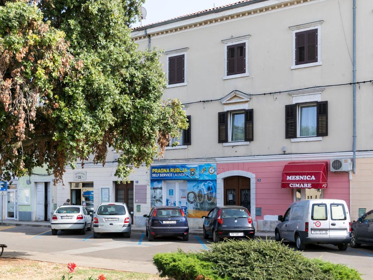 Fantattic Apartment City Center Пореч Екстериор снимка